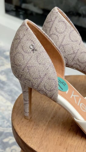 شوز كالفن كلاين size 38