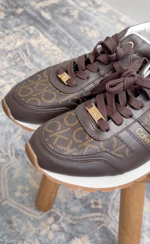 شوز كالفن كلاين size 40