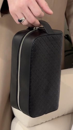 شنطه كالفن كلاين