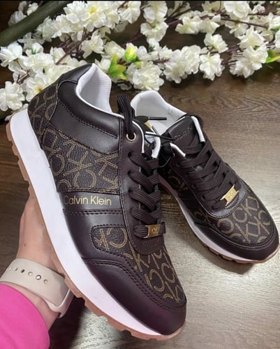 شوز كالفن كلاين size 40