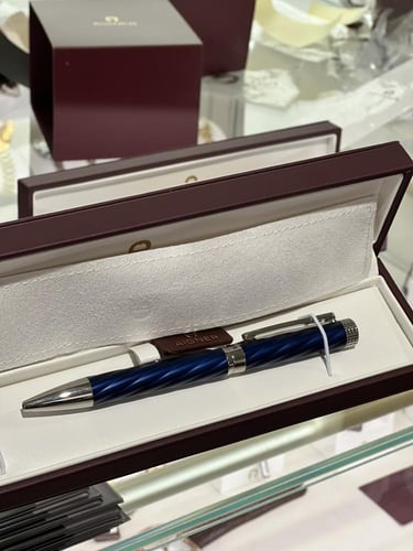 قلم اقنر كحلي