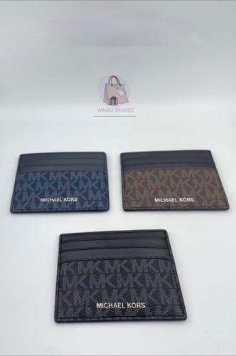 حامل بطاقات مايكل