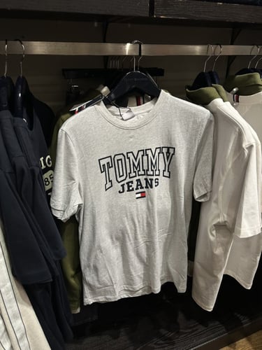 تيشيرت تومي M