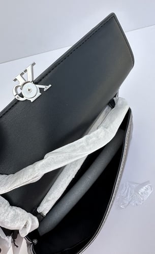 شنطه كالفن كلاين