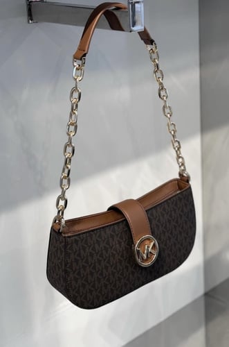 شنطه مايكل كورس بني