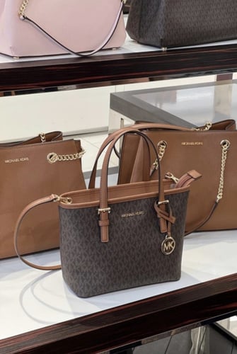 شنطه مايكل كورس بني