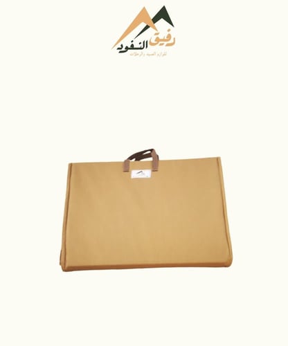 مدة نقشة زرقا مبطنه لباد