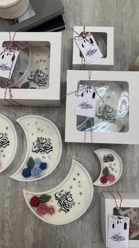 شمعة الهلال مع بوكس