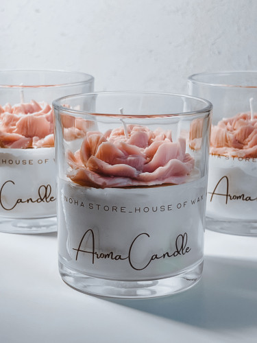 شمعة ساكورا برائحة الكرز الياباني