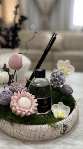 هدية فواحة فاخرة مع فازة