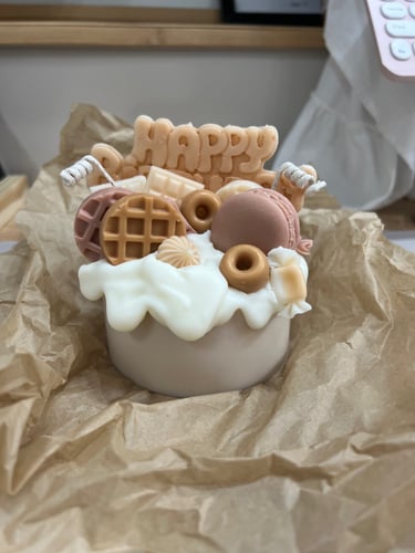 شمعة كيكة HBD