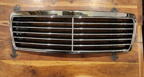 شبك أمامي تجاري مرسيدس 210