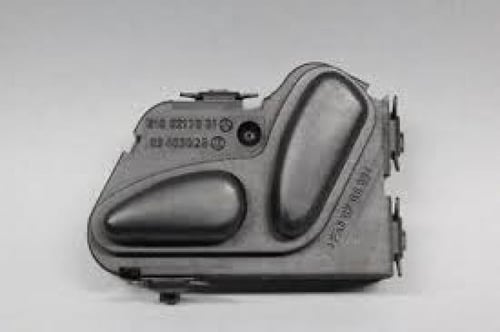 سويتش مفتاح كرسي يمين مرسيدس 210 رقم 2108213851