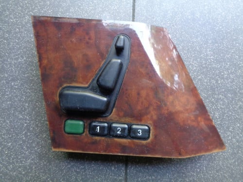 مفتاح سويتش مقاعد يمين مستعمل مرسيدس 129