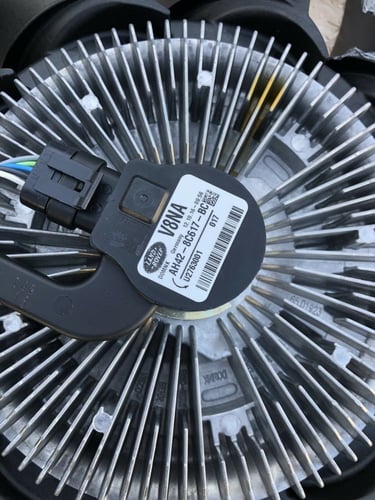 كلتش مروحة مستعمل رانج روفر 8 سلندر 2010-2011 رقم...