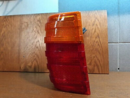 اصطب يسار تجاري مرسيدس 123 بوكس