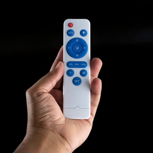 ثريا لطش كرستال بإضاءة LED ثلاث ألوان