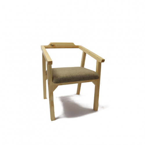 كرسي من الخشب السويدي