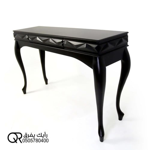 مدخل عصري محفر مع مرايا