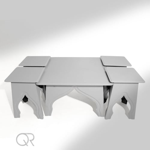 طاولة رئيسية مع طاولات خدمة