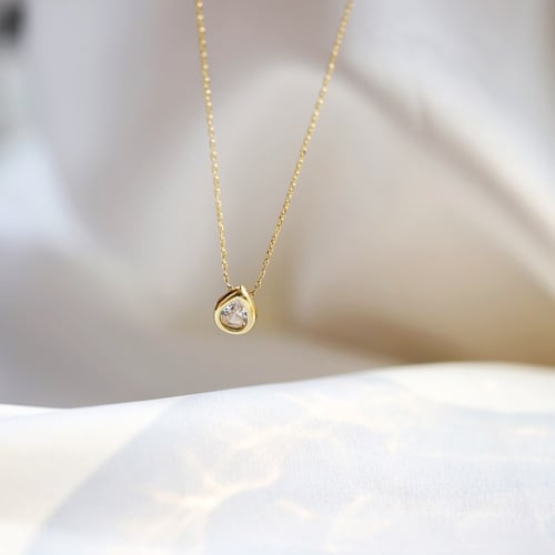 قلادة الماسية بأحجار الCZ المطلية بالذهب عيار 18