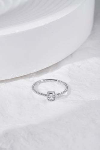 خاتم لوتس من احجار الـCZ والفضة