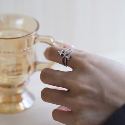 خاتم سهم ثنائي من احجار الـ CZ والفضة