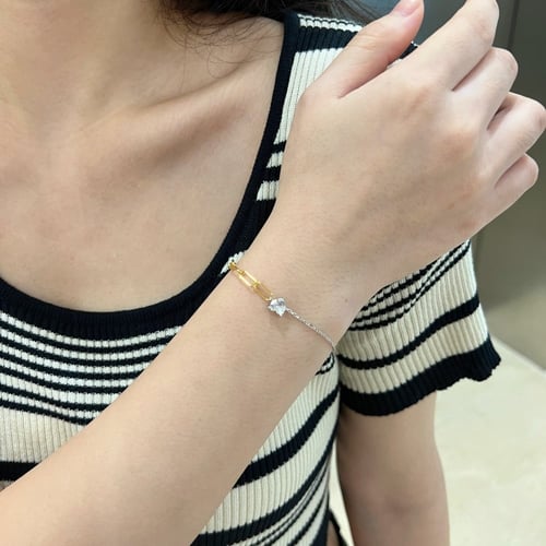 سوار هاف من احجار الـ CZ والفضة المطلية بالذهب