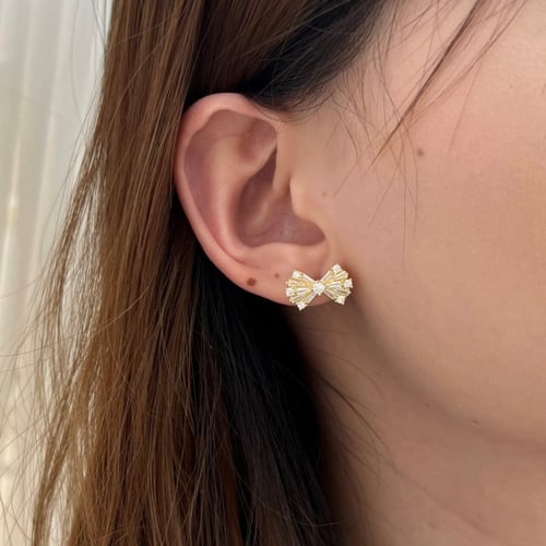 حلق بابيون بأحجار الCZ والفضة المطلية بالذهب