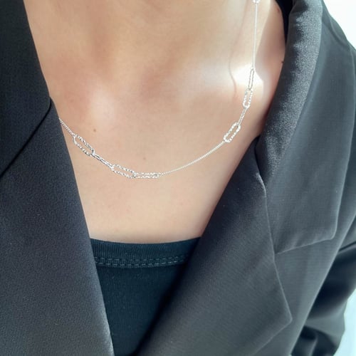 السلسة العصرية المطلية بالروديوم ألابيض