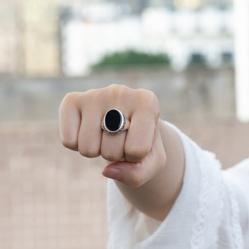 خاتم رجالي ملكي بحجر العقيق اليماني