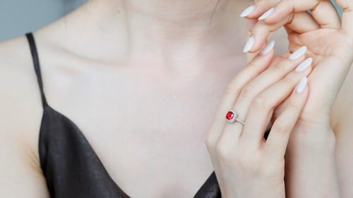 خاتم Red.R من احجار الـ CZ والفضة