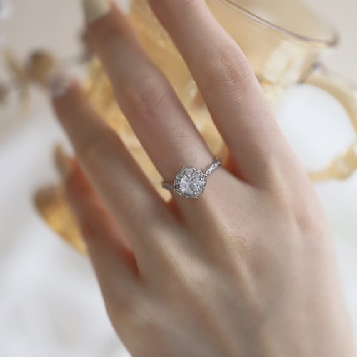 خاتم زهرة الدايموند من احجار الـ CZ