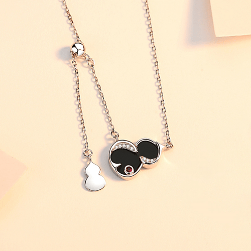 قلادة سباركلينج من احجار الـCZ والفضة المطلية بالر...