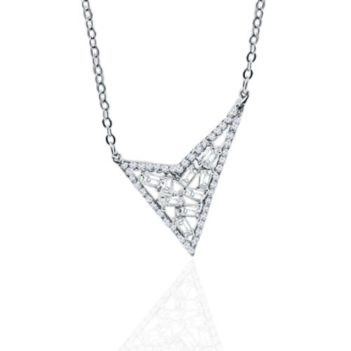 قلادة مثلث من أحجار الCZ والفضة المطلية بالروديوم