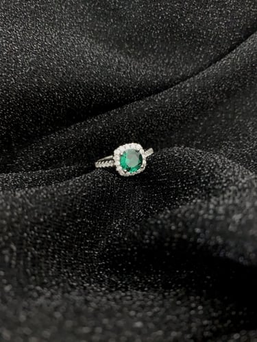 خاتم Green.R من احجار الـ CZ والفضة