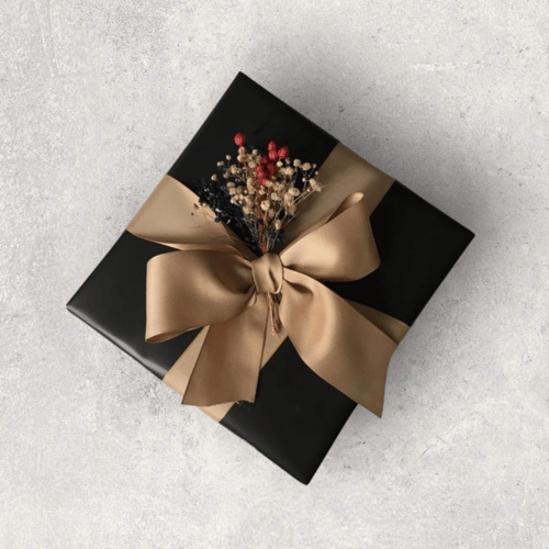 تغليف فاخر بورد و بكرت أهداء فاخر