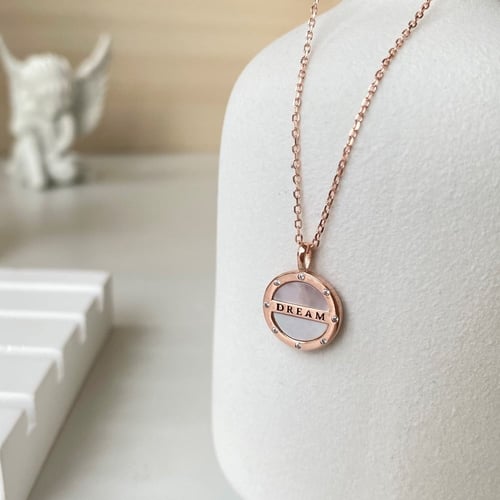 قلادة Dream بأحجار الCZ مطلية بالذهب الوردي