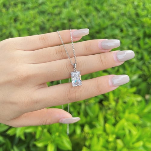 قلادة سولتير دايموند من الفضة المطلية بالروديوم