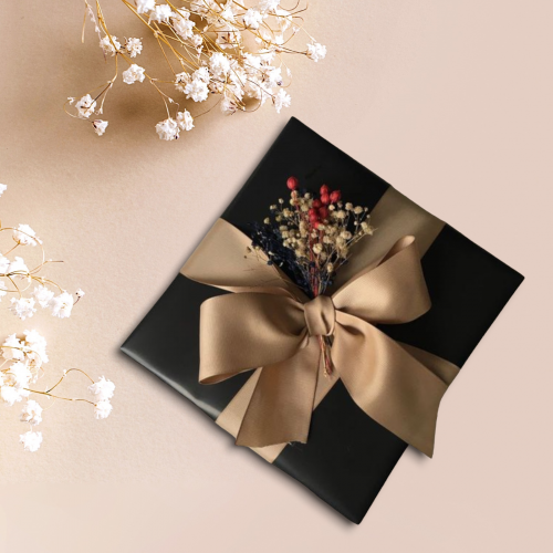 تغليف فاخر بورد و بكرت أهداء فاخر