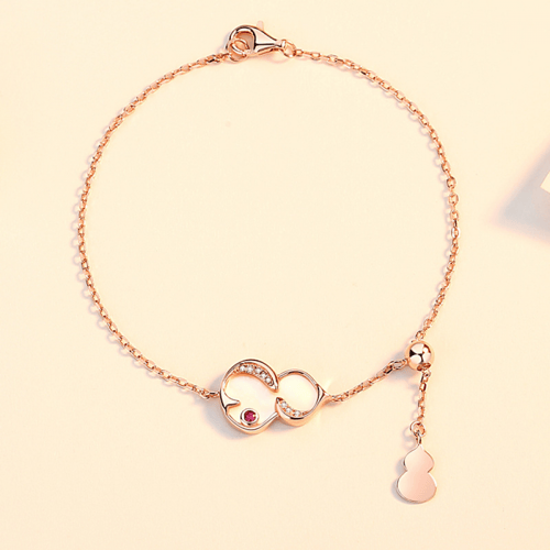 سوار سباركلينج بالصدف و احجار الـCZ والفضة المطلية...