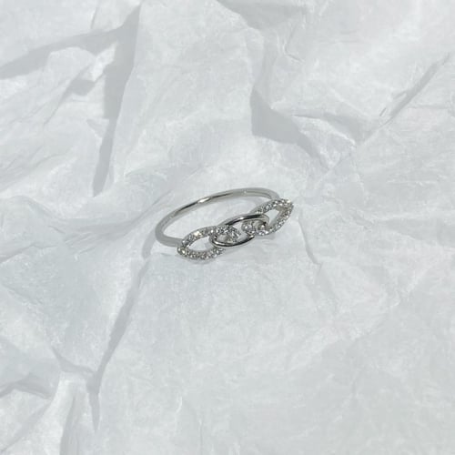 خاتم أودي من احجار الـ CZ والفضة