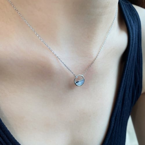 قلادة سنتر من الفضة و صدف البحر و أحجار الCZ