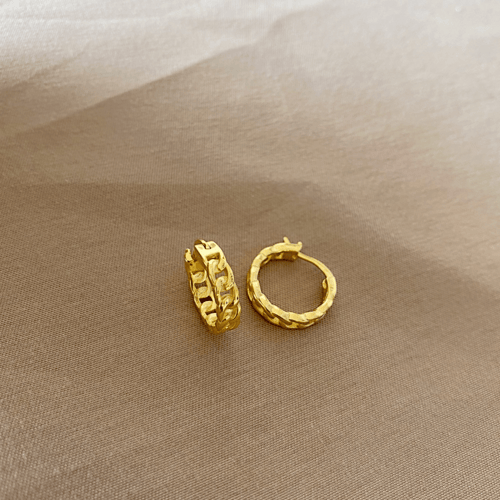 حلق سلسله من الفضة المطلية بالذهب