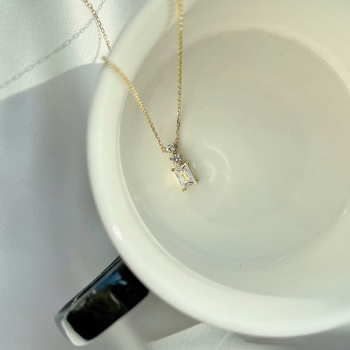 سلسال لونق من احجار الـCZ و الفضة المطلية بالذهب