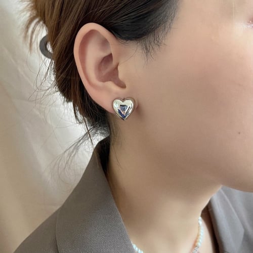 حلق قلب كبير من الفضة مطلية بالروديوم