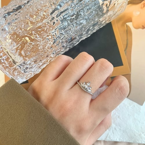 خاتم تاج من احجار الـ CZ والفضة