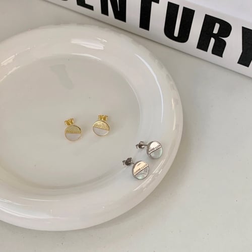 حلق حظ جيد بالصدف والفضة المطلية بالروديوم