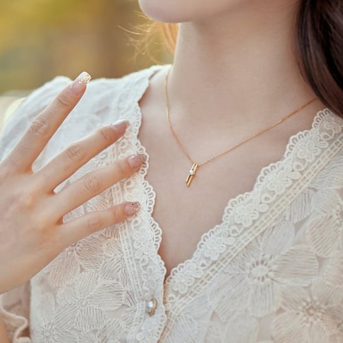 سلسال لاين من الفضة و اللؤلؤ واحجار الـCZ المطلية...