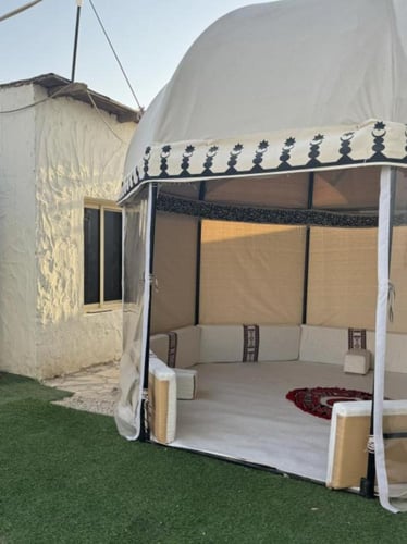 خيمة القبة "بالاثاث"